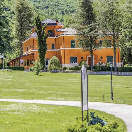 La Del Golf Holiday home